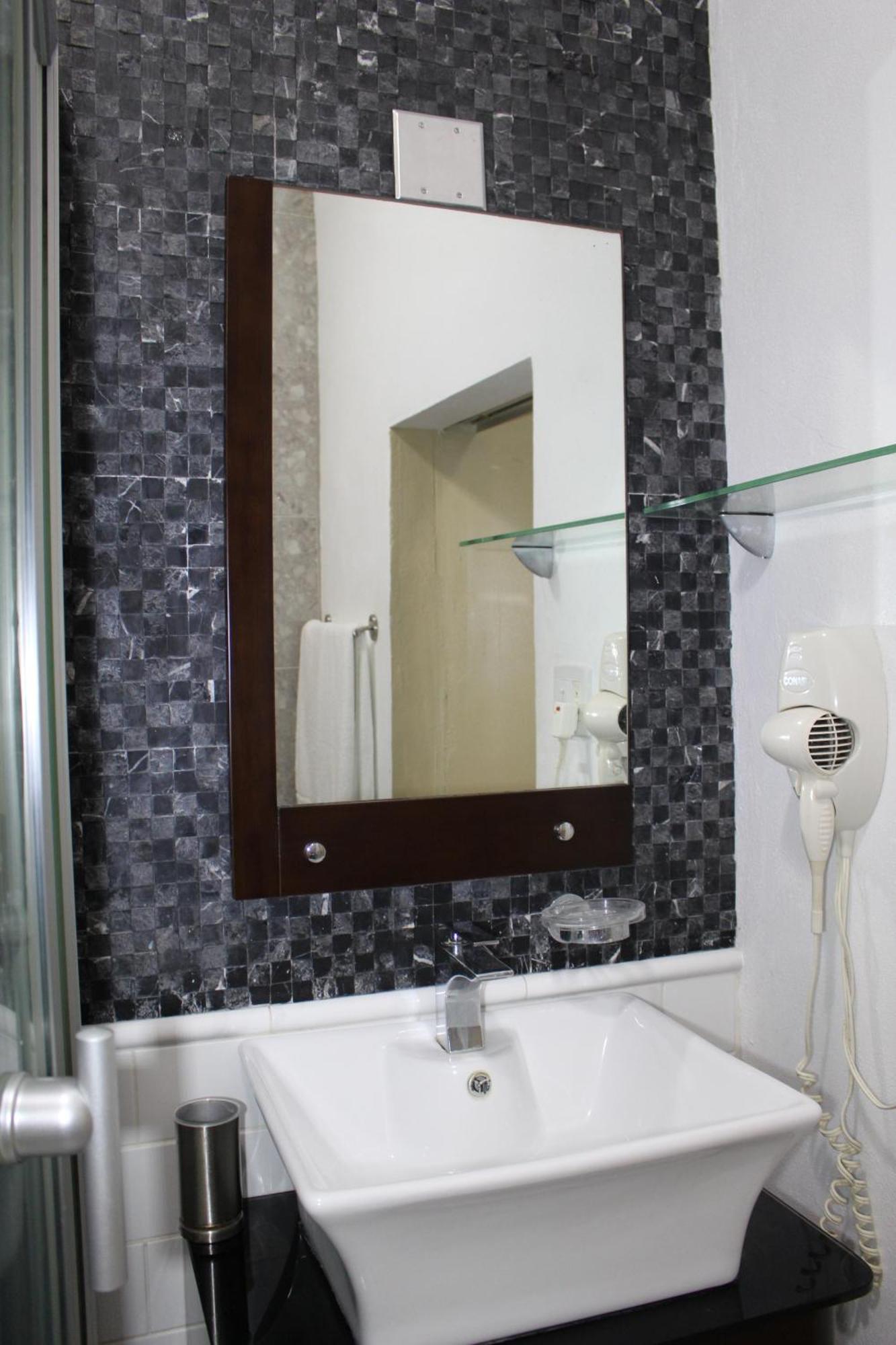 Lower Price, More Style, Discount Studio In San Juan,Pr, Beach, Free Bikes (Adults Only) Room photo